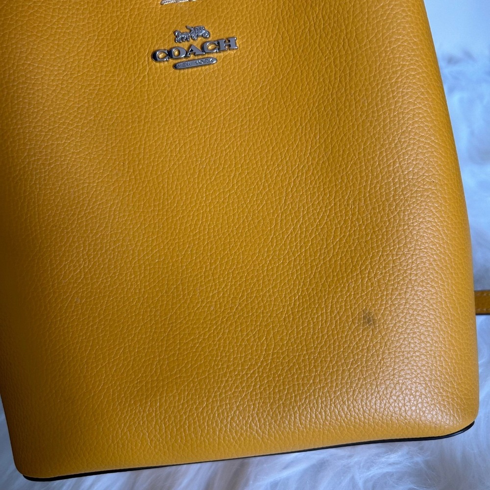 Coach Small Town Bucket Yellow Pebbled Leather Shoulder Bag 1011 - Picture 6 of 13